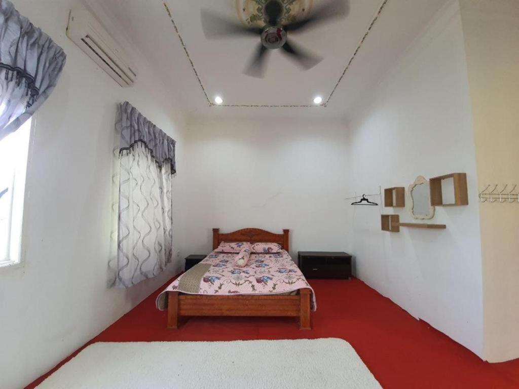 Oyo 90404 Hotel Z Dirgahayu 313 Pasir Mas Luaran gambar