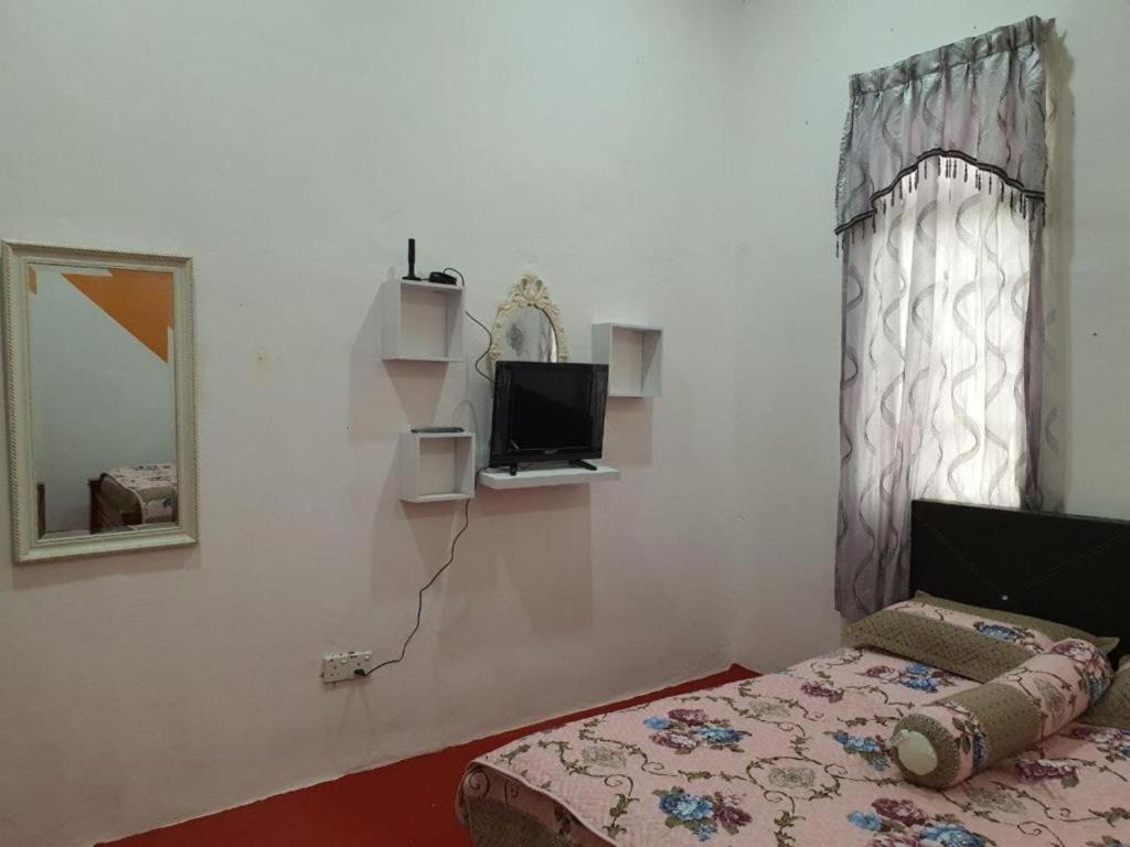 Oyo 90404 Hotel Z Dirgahayu 313 Pasir Mas Luaran gambar